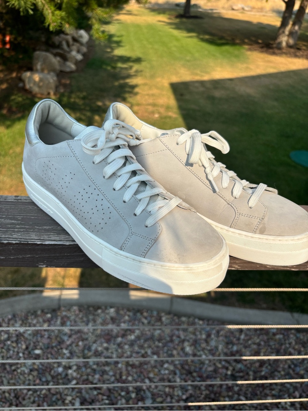 Authentic Womens P448 Suede Low-Top Sneakers - Grey and white